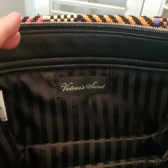 Victoria’s Secret Woven Y2K Multicolor Bag with Gold Chain Handle - Picture 6 of 8